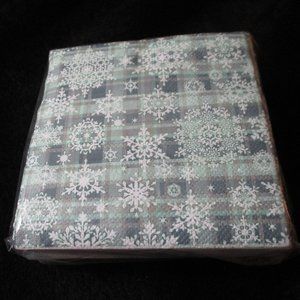Red Shed Christmas Snowflake Plaid Napkins NIP